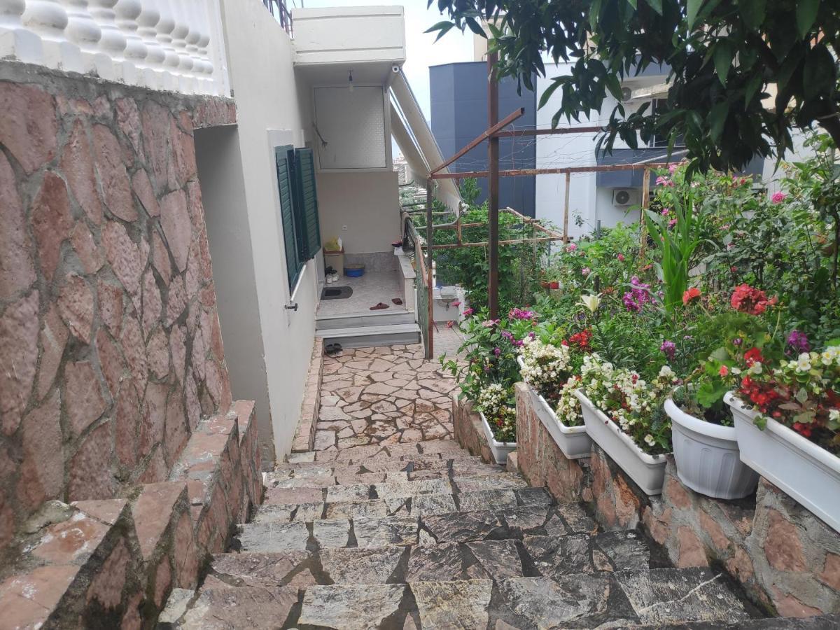 Zani Apartment Sarandë Buitenkant foto