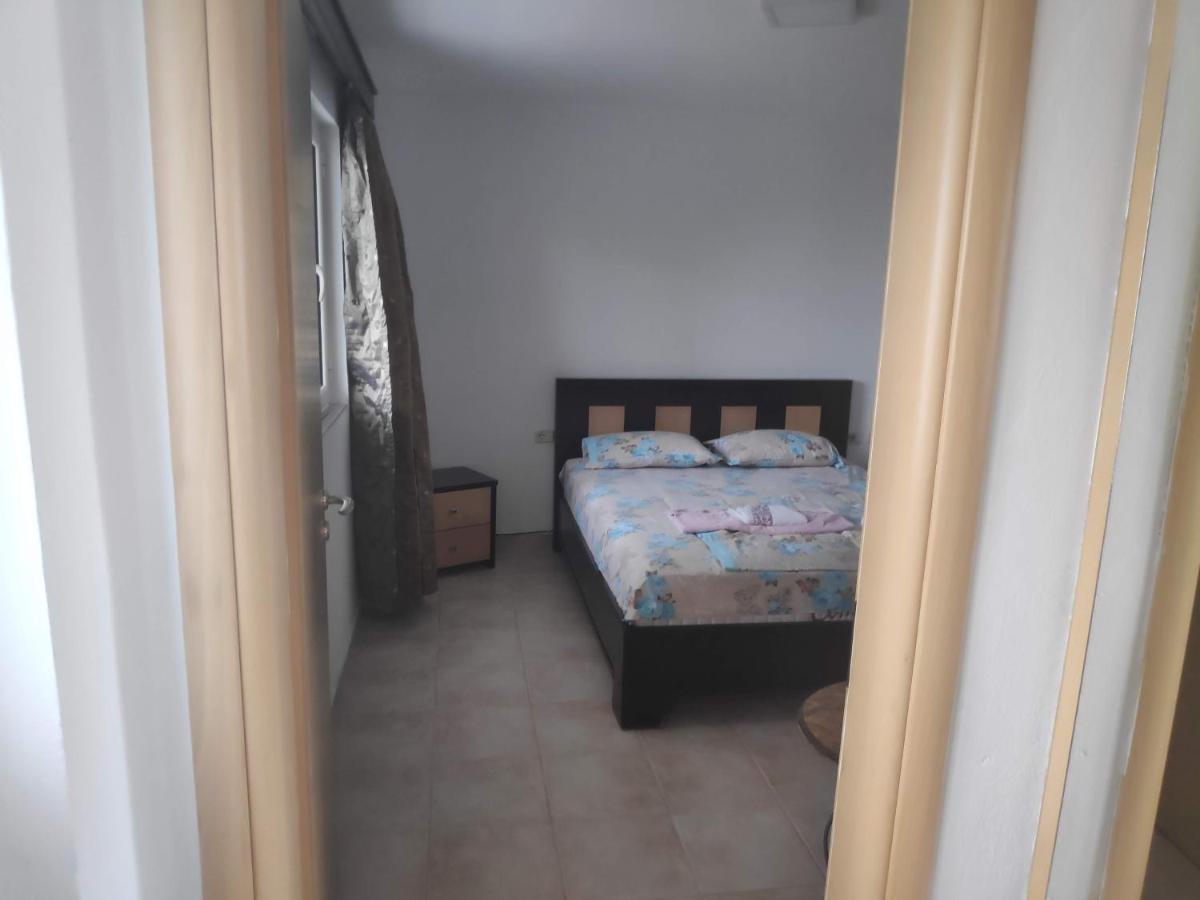 Zani Apartment Sarandë Buitenkant foto