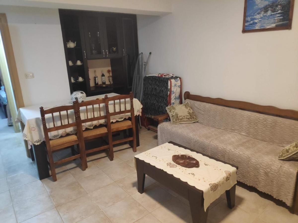 Zani Apartment Sarandë Buitenkant foto